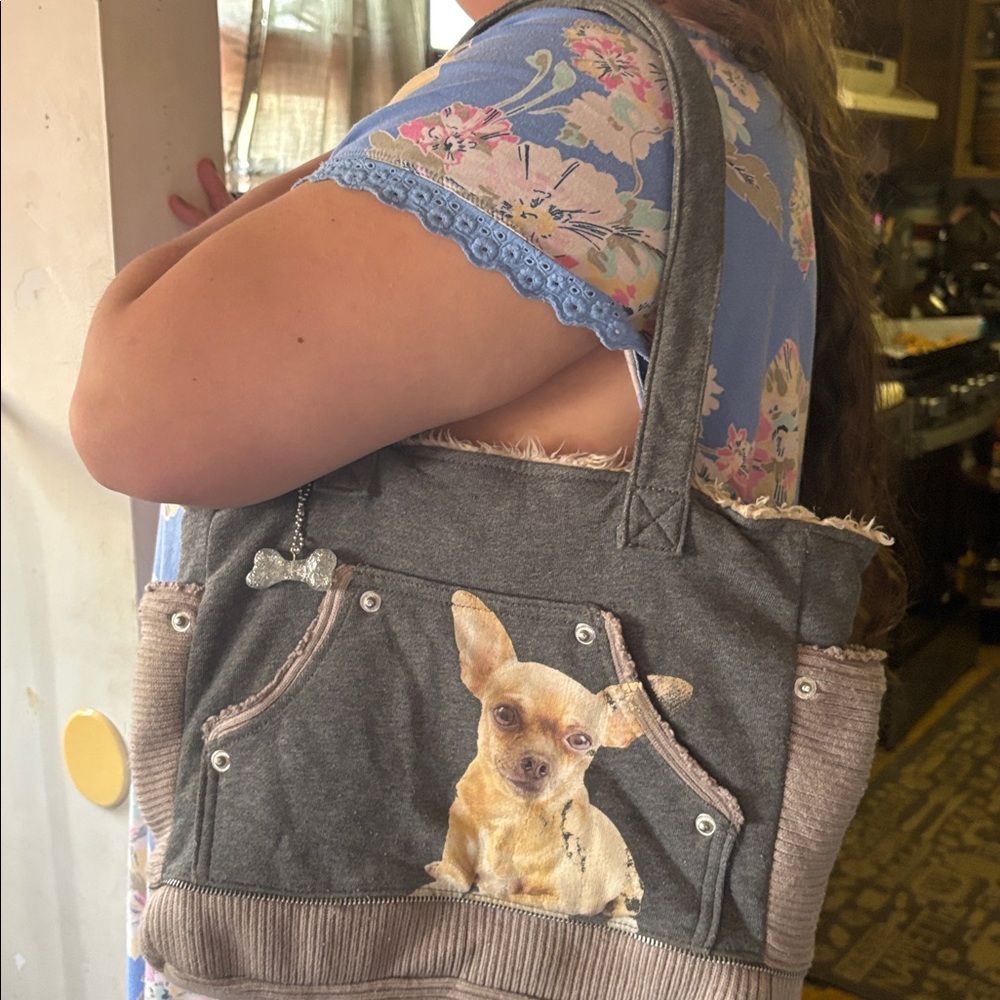 Fuzzy nation, Chihuahua tote - Picture 13 of 13